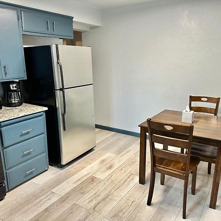 Cozy Winter Getaway With Garden 20-A Villa Оклахома Сити Екстериор снимка